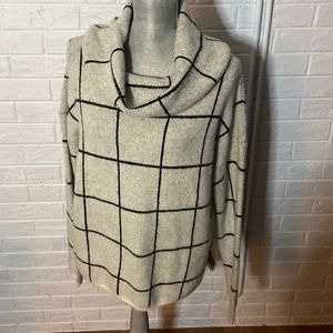 Lumiere cowl neck sweater sz M